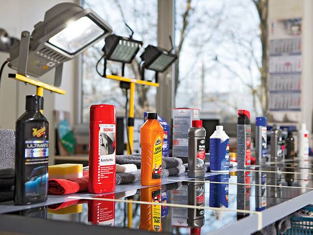 Die 5 besten Autowachs-Services in Bottrop – Schützenden Glanz gegen Wetter und Alltagsschmutz auftragen